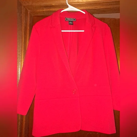 Red blazer - Picture 1 of 4
